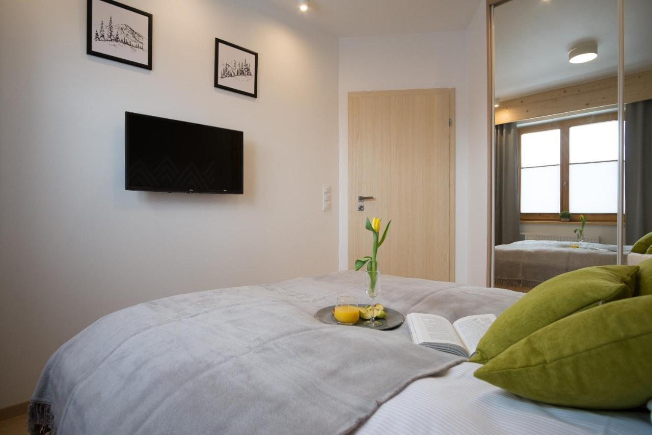 Apartament Modern Green W Centrum Z Widokiem Na Giewont Zakopane Bagian luar foto